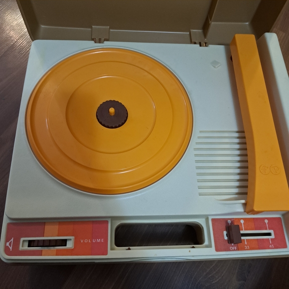 Vintage 1978 Fisher Price Record Player Model 825 Kid Phonograph Turntable Works - Picture 4 of 5